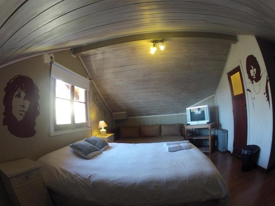Hostel Achalay San Carlos de Bariloche Rum bild